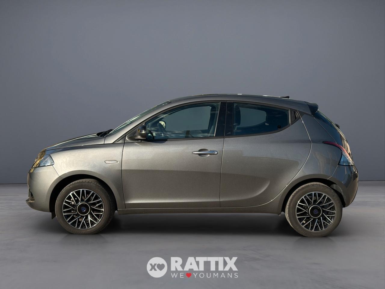 Lancia Ypsilon 1.0 Firefly Hybrid 70CV Platino