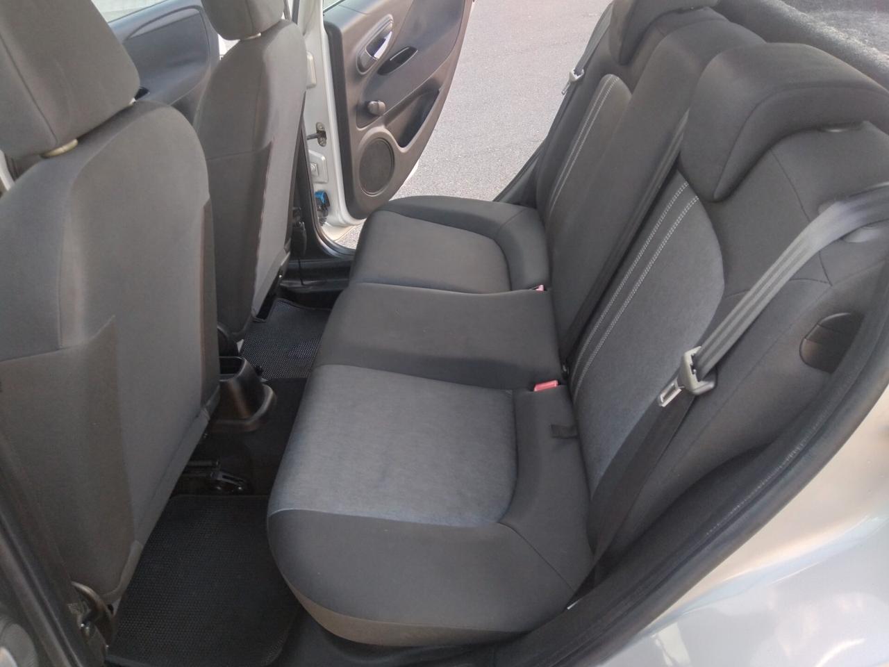 Fiat Punto 1.4 S&S 8V 5 porte Lounge x neopatentati