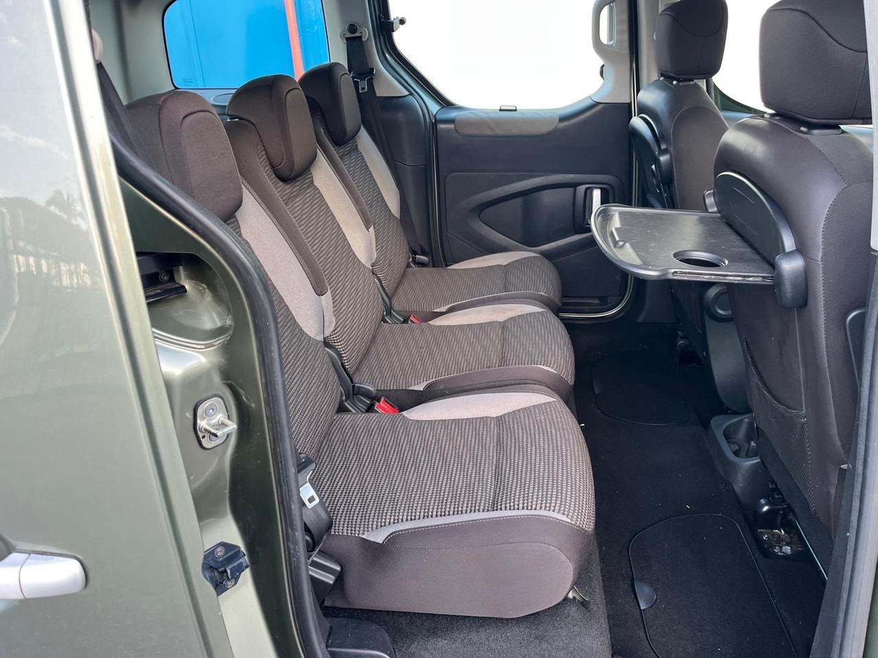 Peugeot partner tepee-5P-1.6 hdi-2012