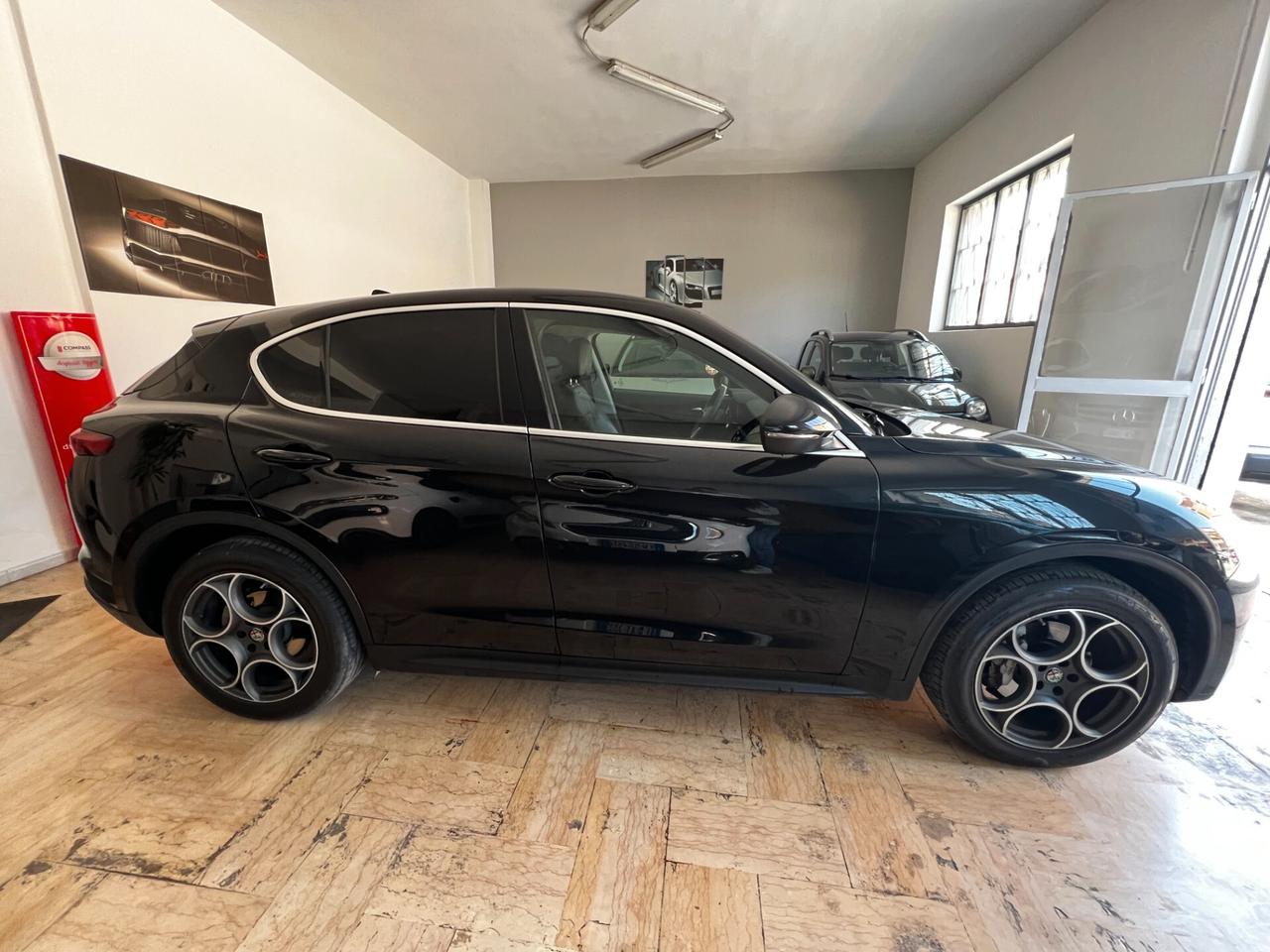Alfa Romeo Stelvio 2.2 Turbodiesel 210 CV AT8 Q4 Business