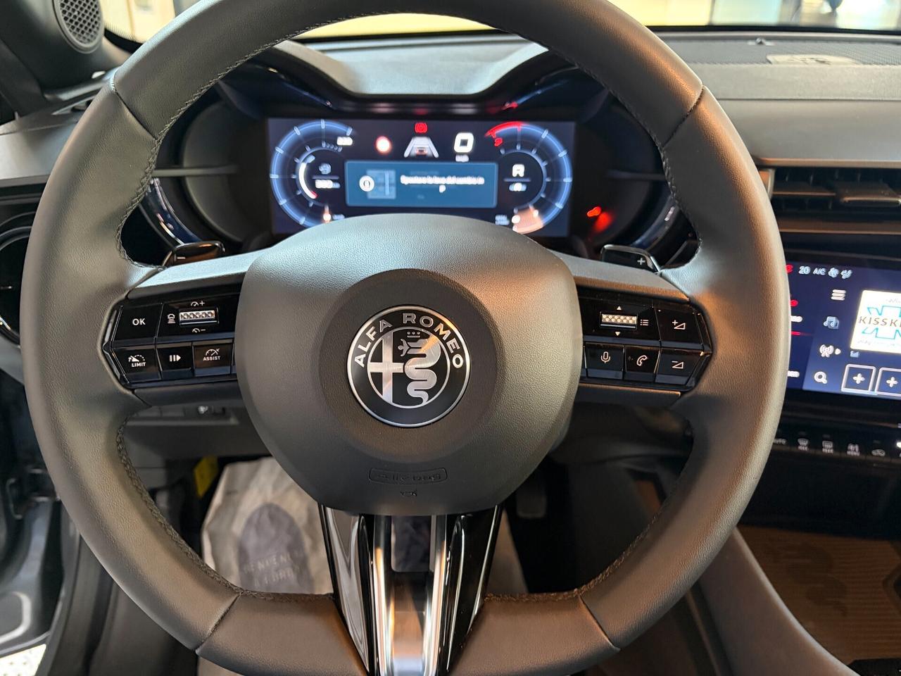 ALFA ROMEO JUNIOR 1.2 HYBRID 136cv eDCT6