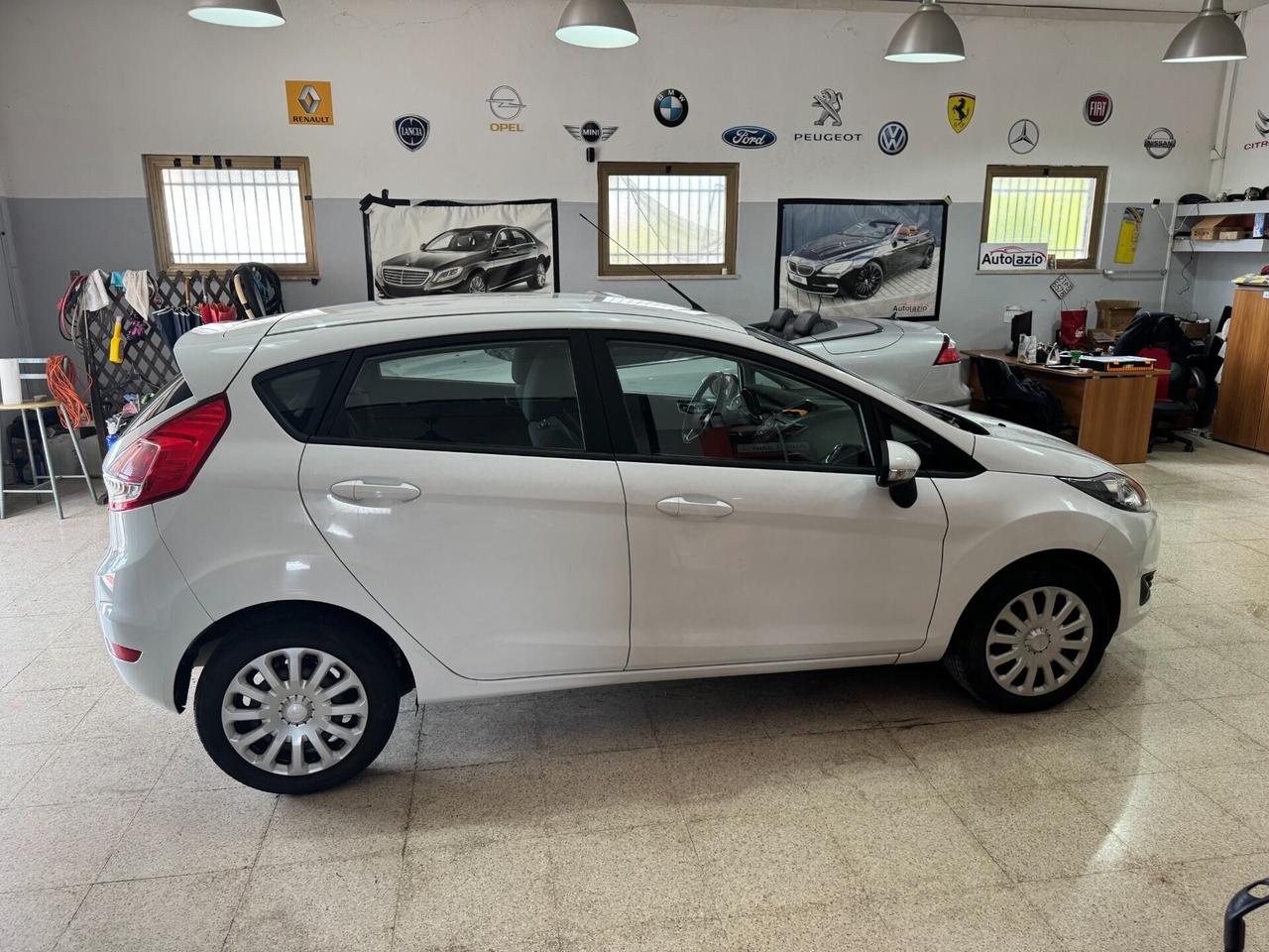 Ford Fiesta 1.4 5 porte Bz.- GPL Black & White Edi