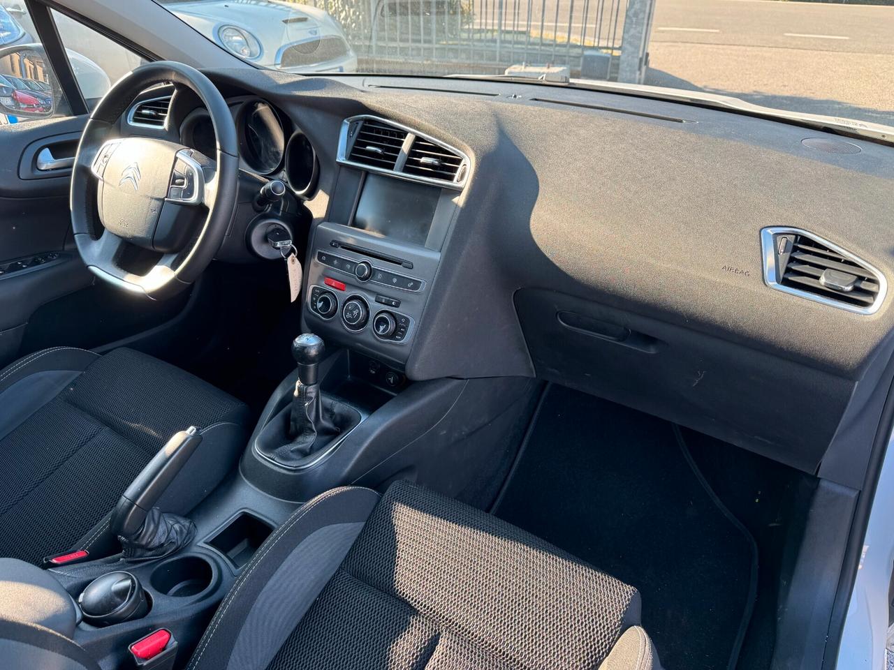 Citroen C4 BlueHDi 100 Feel Neopatentati