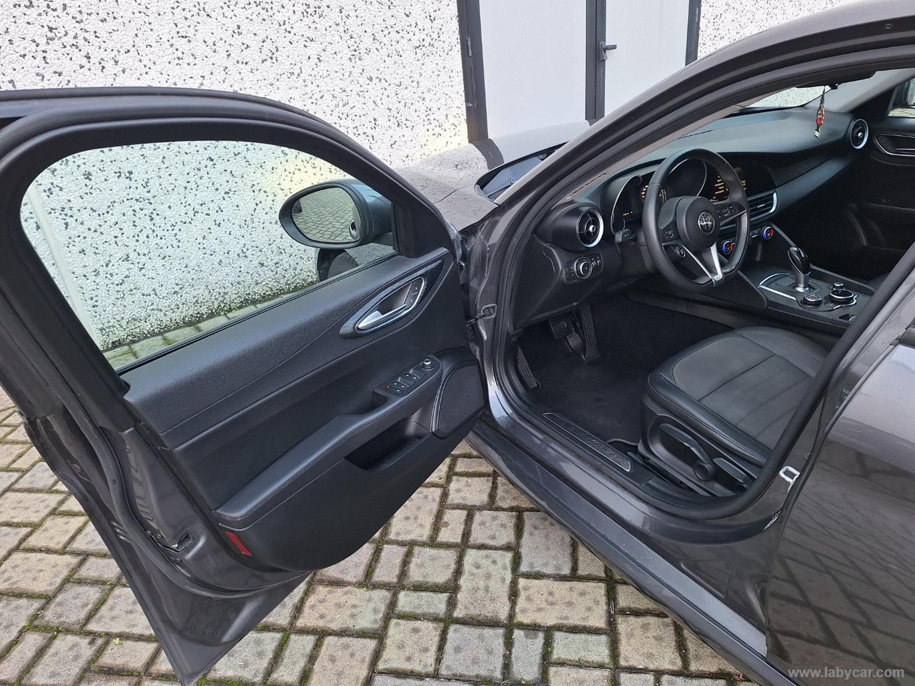 ALFA ROMEO Giulia 2.2 TD 160 CV AT8 SOLO *70000KM*