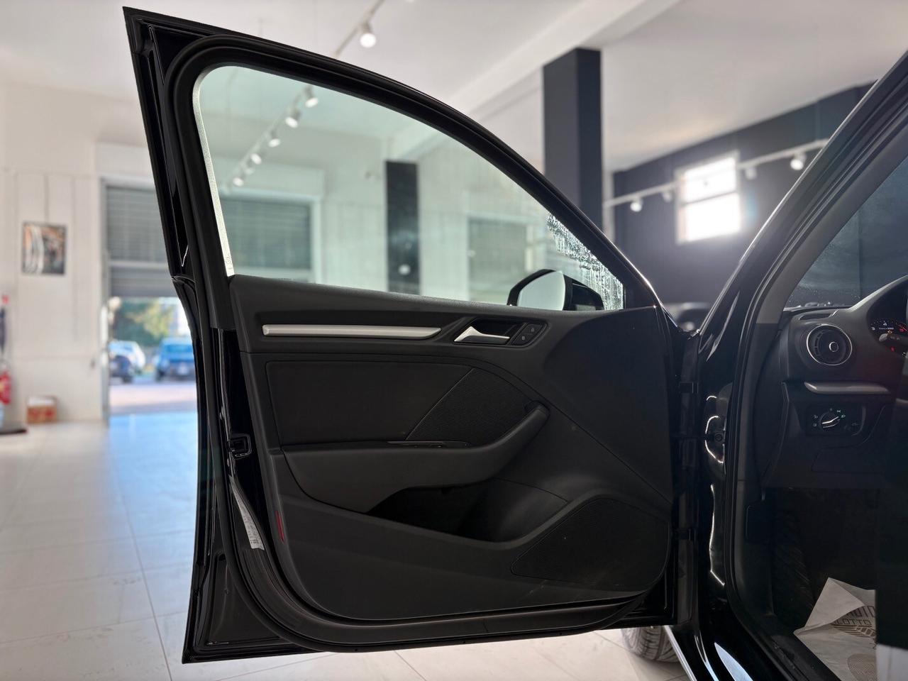 Audi A3 1.6 TDI 116 CV S tronic Business 2018