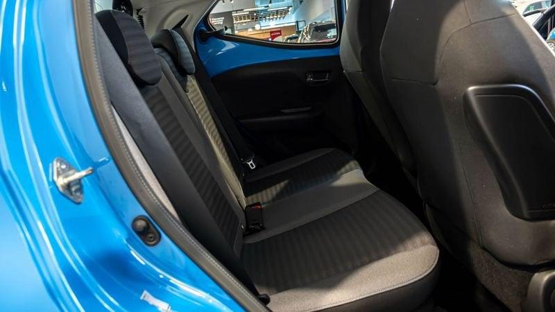 Toyota Aygo II 2018 5p 5p 1.0 x-play 72cv