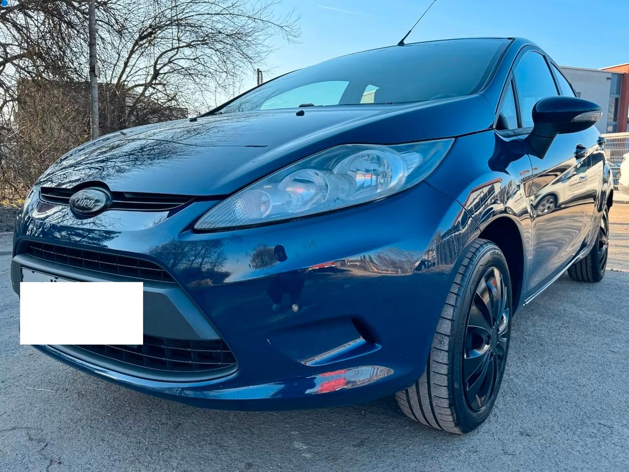 Ford Fiesta 1.2 82 CV 5 porte Titanium benzina/gpl ok neo patentati