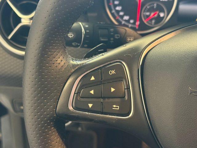 MERCEDES-BENZ A 200 d Automatic Premium