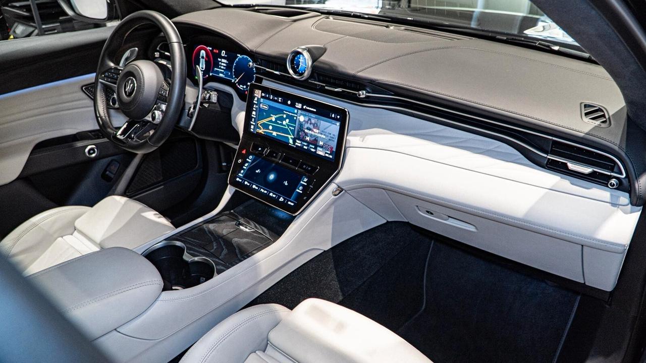 Maserati Grecale MHEV 330 CV AWD Modena