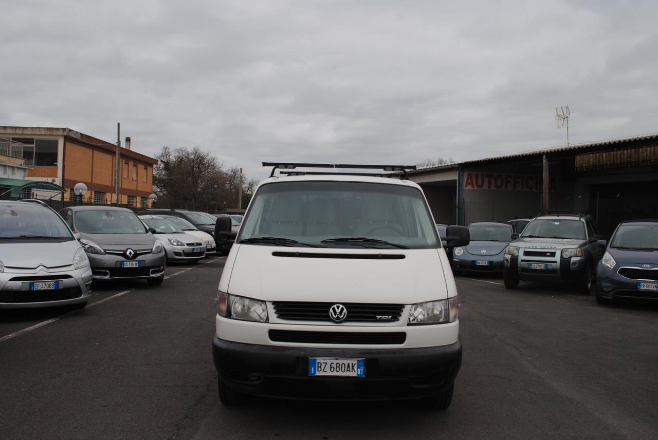 VOLKSWAGEN TRANSPORTER 2.5 TDI 100 CV