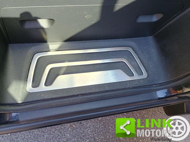 FORD Transit Custom 320 2.0 TDCi 170 PC Combi Trend
