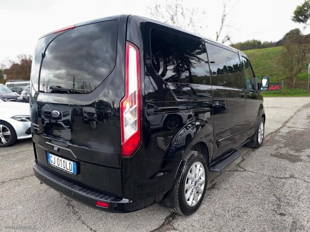 Tou.Cust. 320 2.0 EcoB 130 MHEV PC Tit.