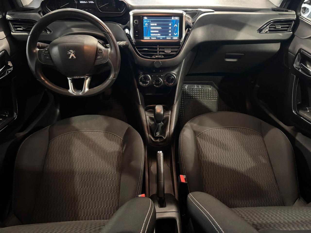 Peugeot 208 PureTech 82 5 porte Allure