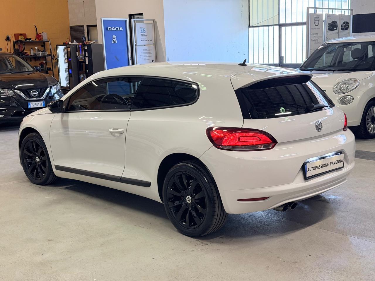 Volkswagen Scirocco 2.0 TDI 140CV DPF DSG
