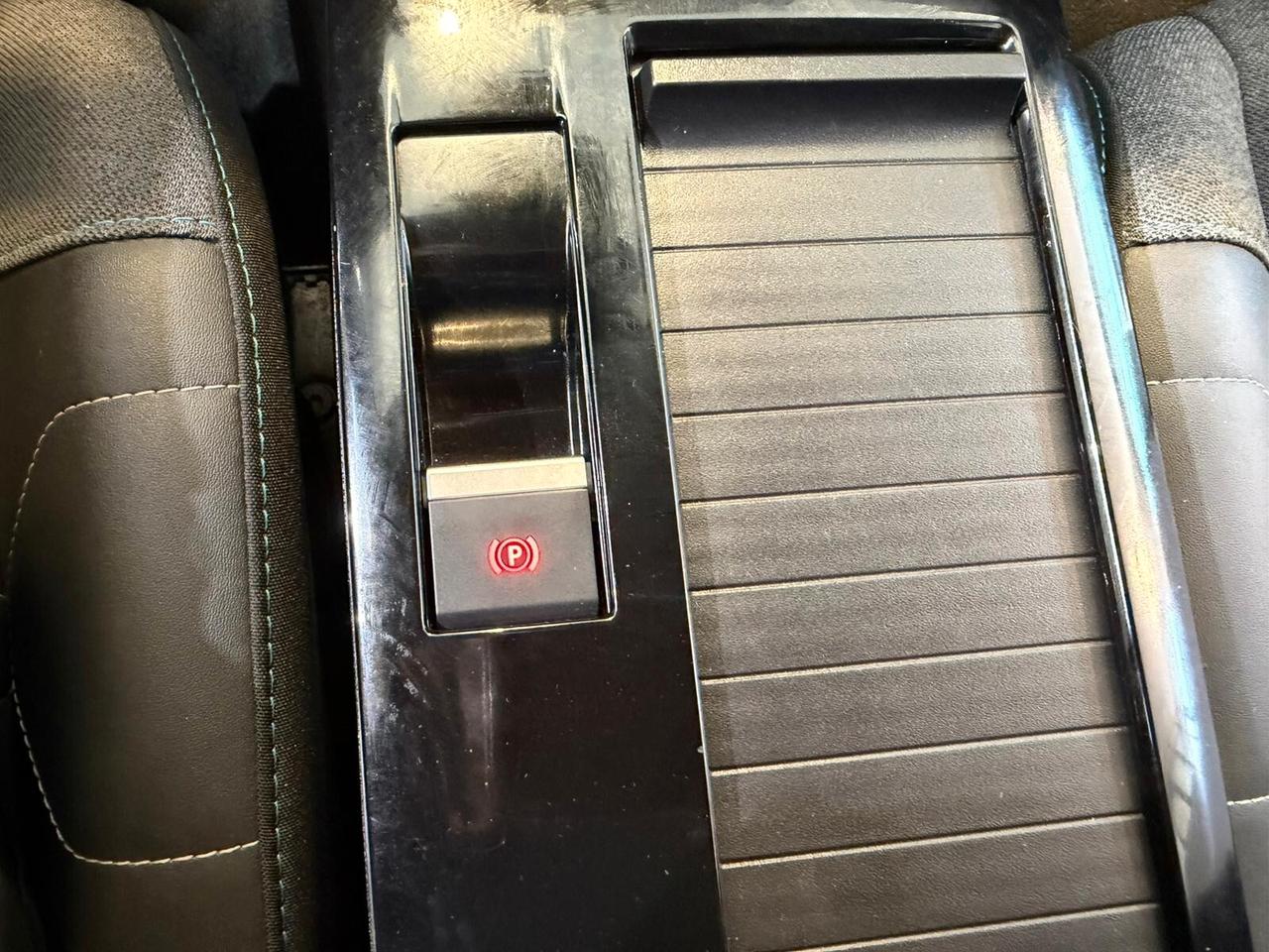 Citroen C4 X BlueHDI 130 S&S EAT8 Feel Pack