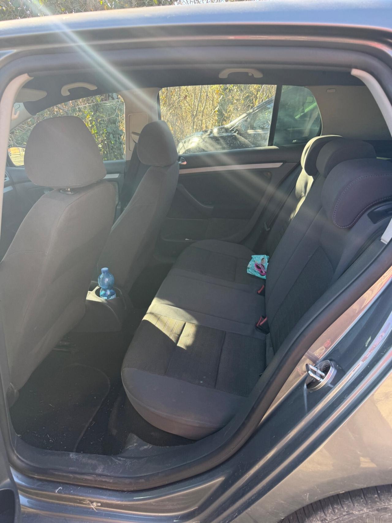 Volkswagen Golf 1.6 5p. Comfortline