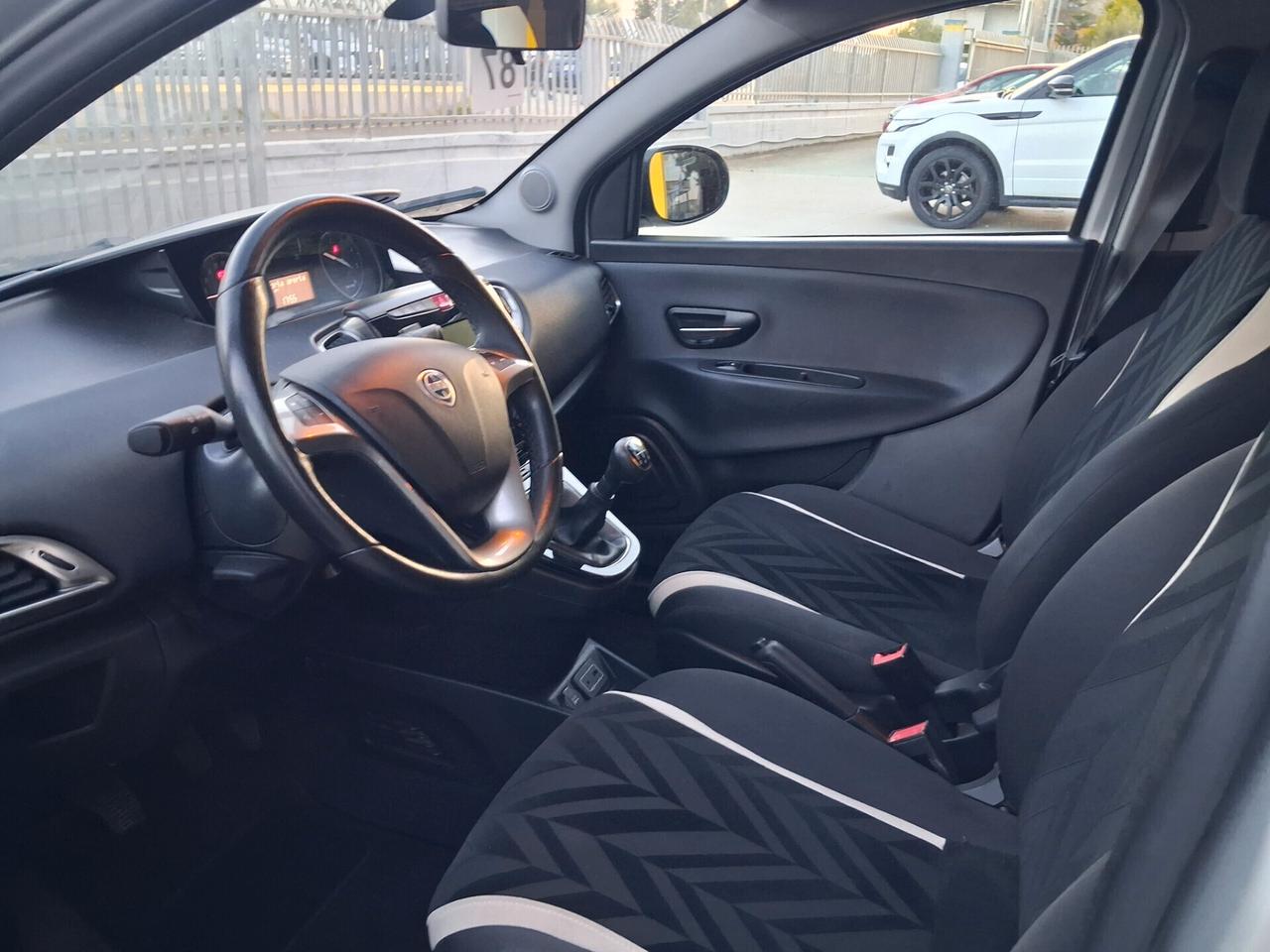 LANCIA Ypsilon 1.300 MultiJet 95cv Km113.000