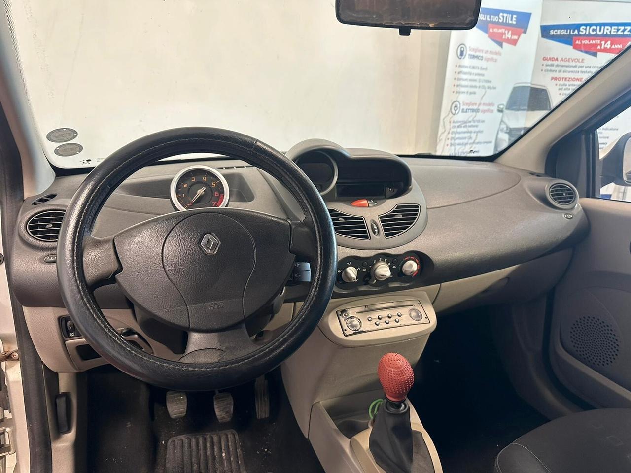 Renault Twingo 1.2 16V Initiale