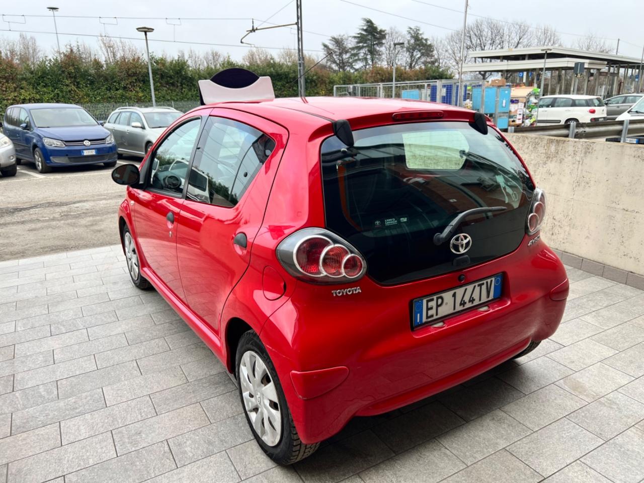 Toyota Aygo 1.0 12V VVT-i 3 porte Lounge Connect MMT