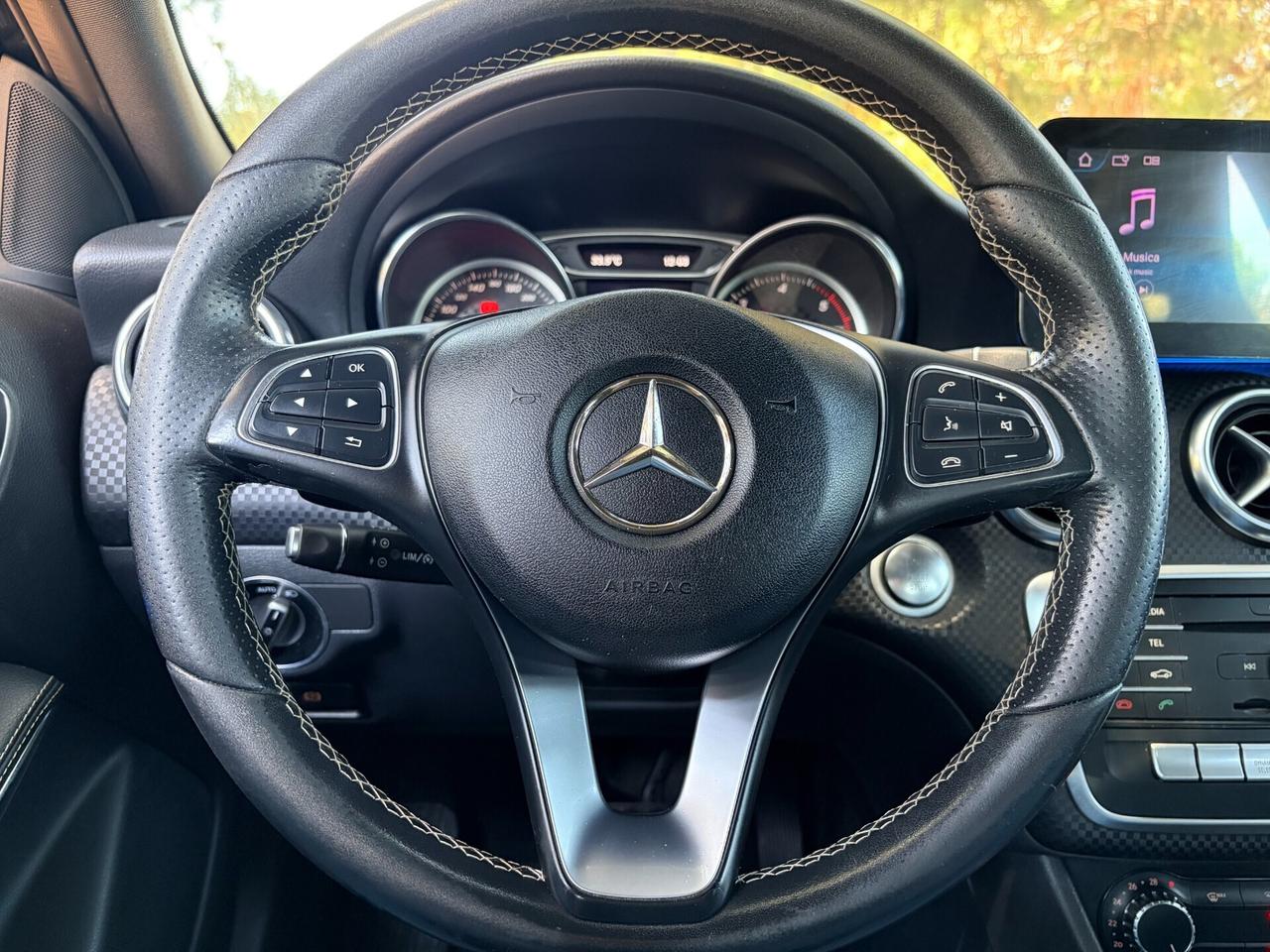 Mercedes-benz A 180 d Automatic Premium