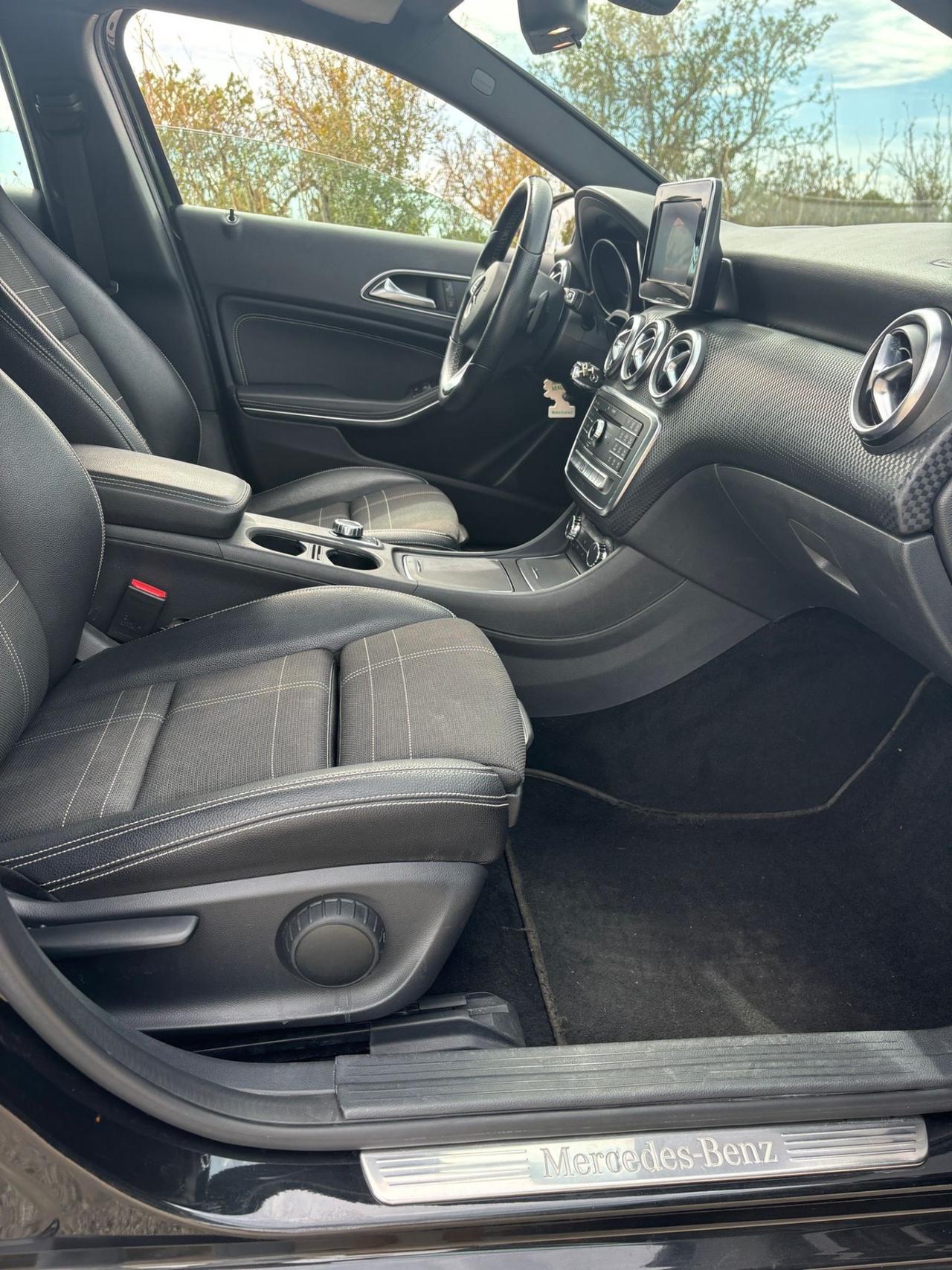 Mercedes-benz A 180 d Automatic Premium