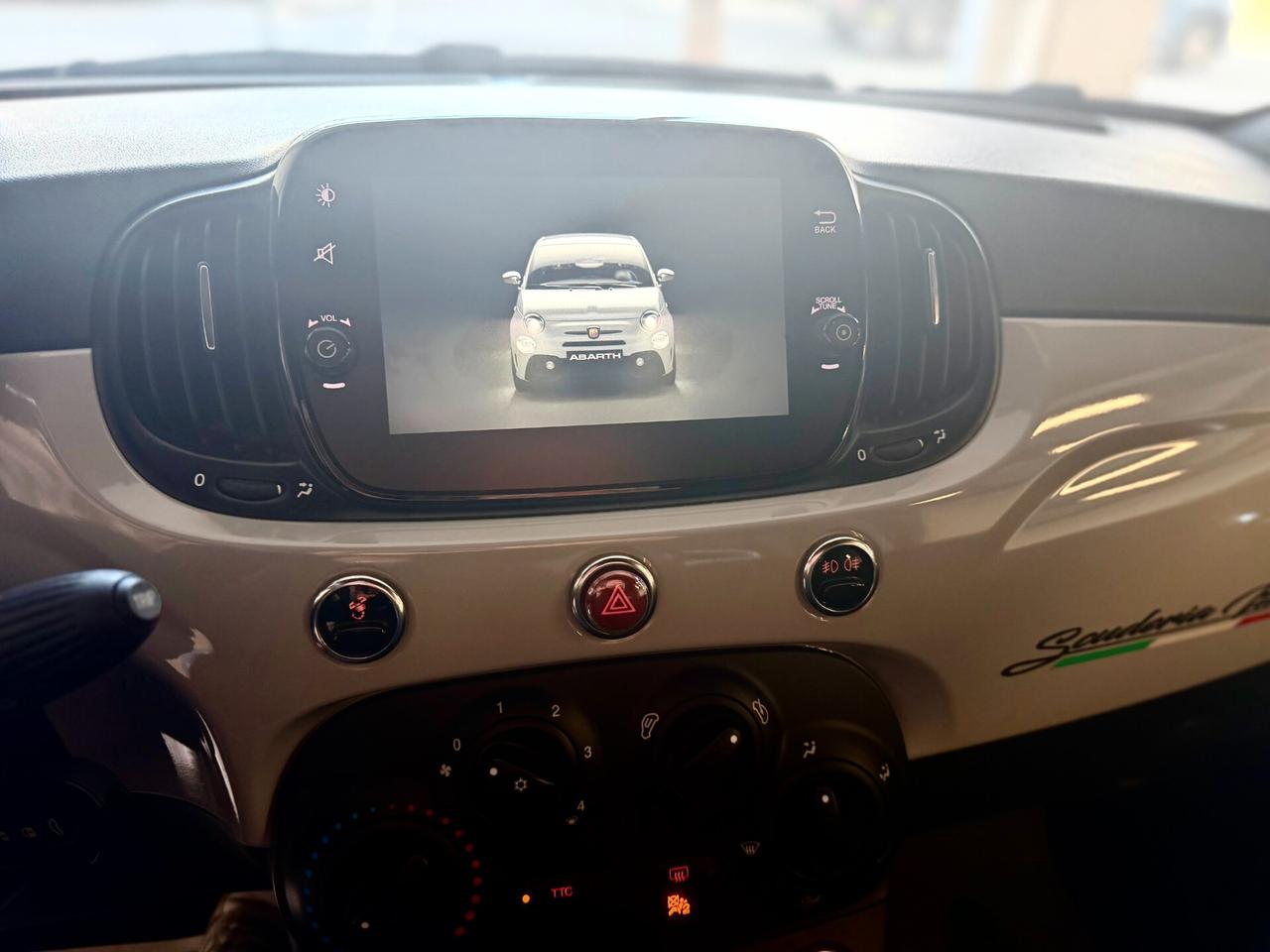 Abarth 595 1.4 Turbo T-Jet 145 CV