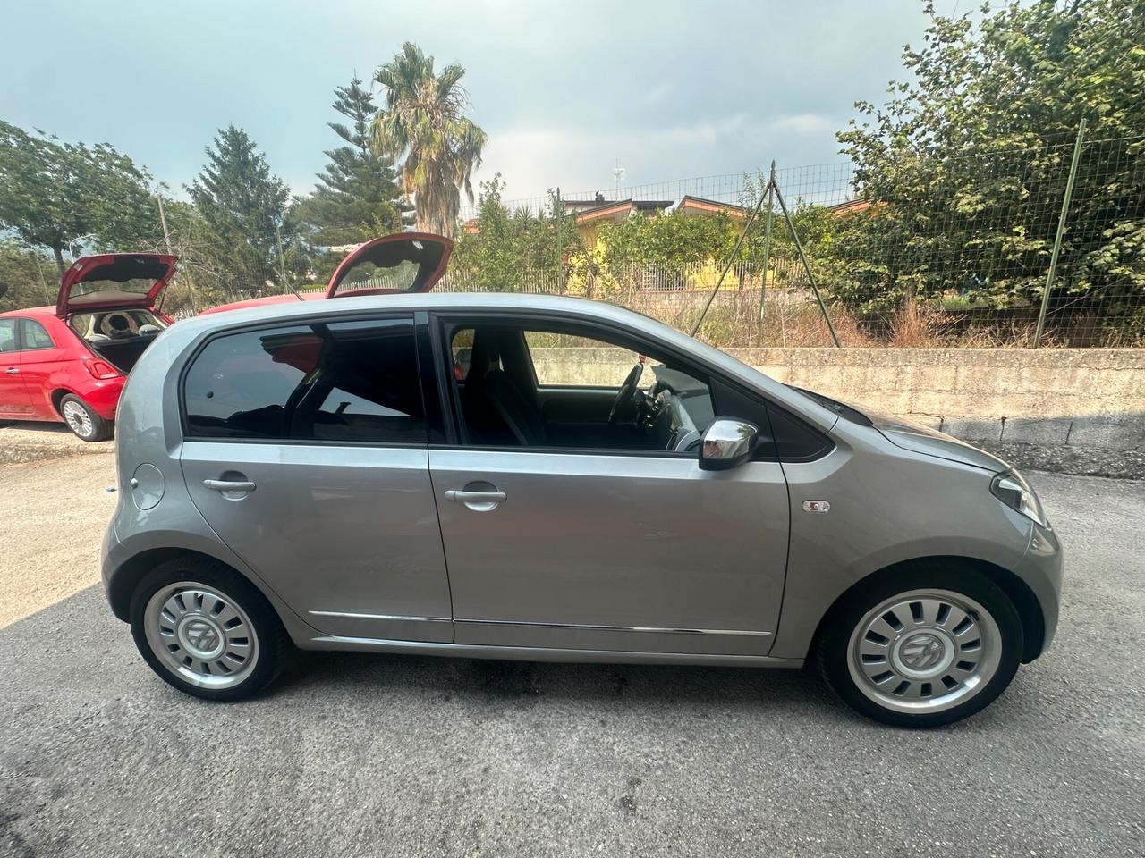 Volkswagen up! 1.0 75 CV 5p. high