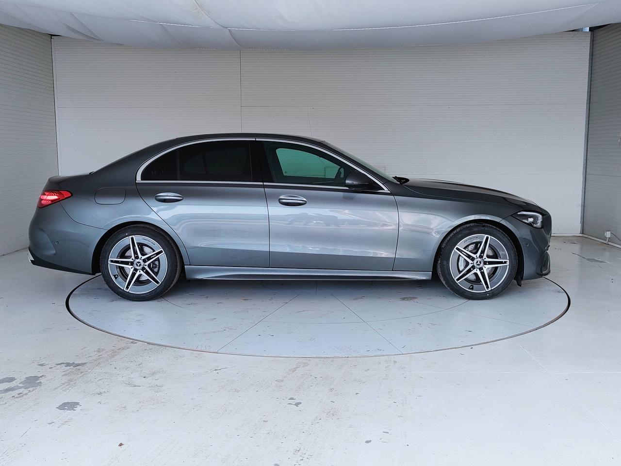 Mercedes-Benz Classe C-W206 Berlina 2021 - C 220 d mhev AMG Line Advanced 200cv auto