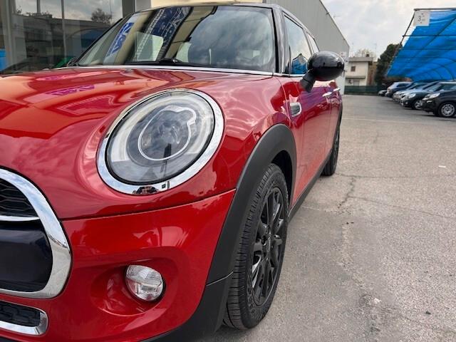 Mini 1.5 Cooper D 5 porte OK NEOPATENTATI TETTO APRIBILE PANORAMA