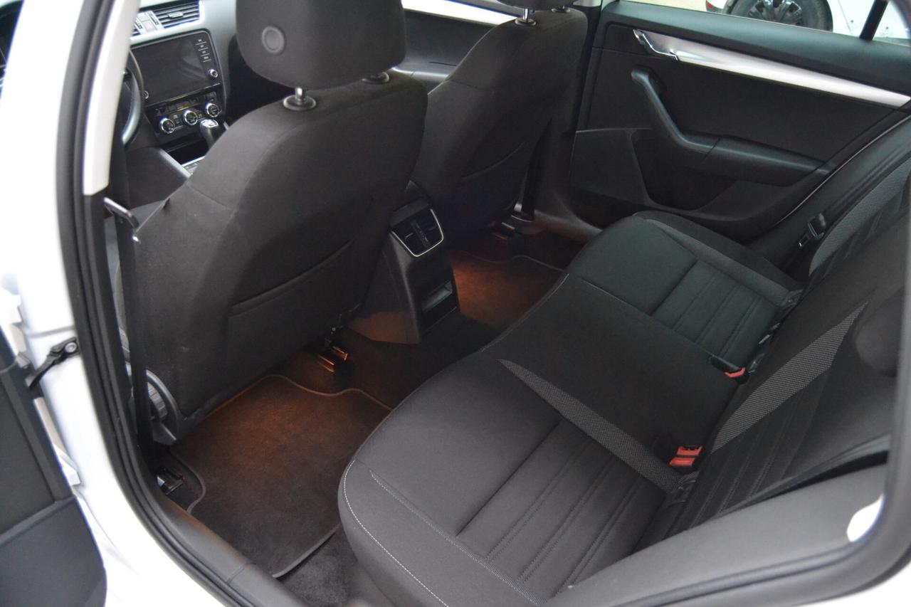 Skoda Octavia 1.5 DSG Wagon Ambition G-Tec