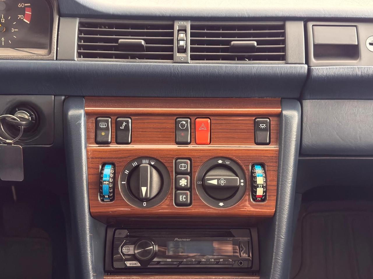 Mercedes E 300 CE Coupe