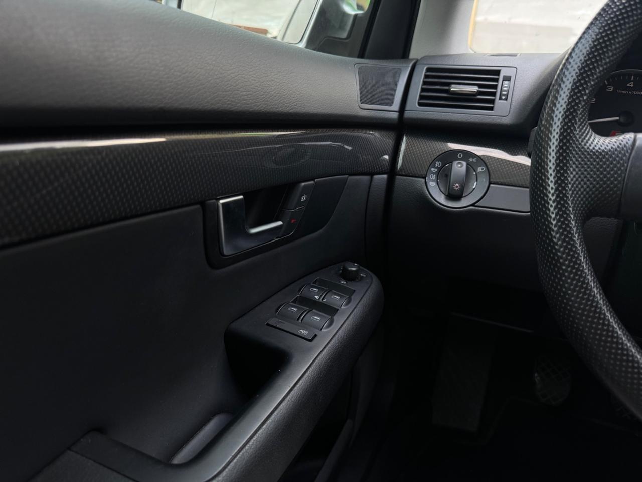 Audi A4 S4 4.2 V8 Avant quattro