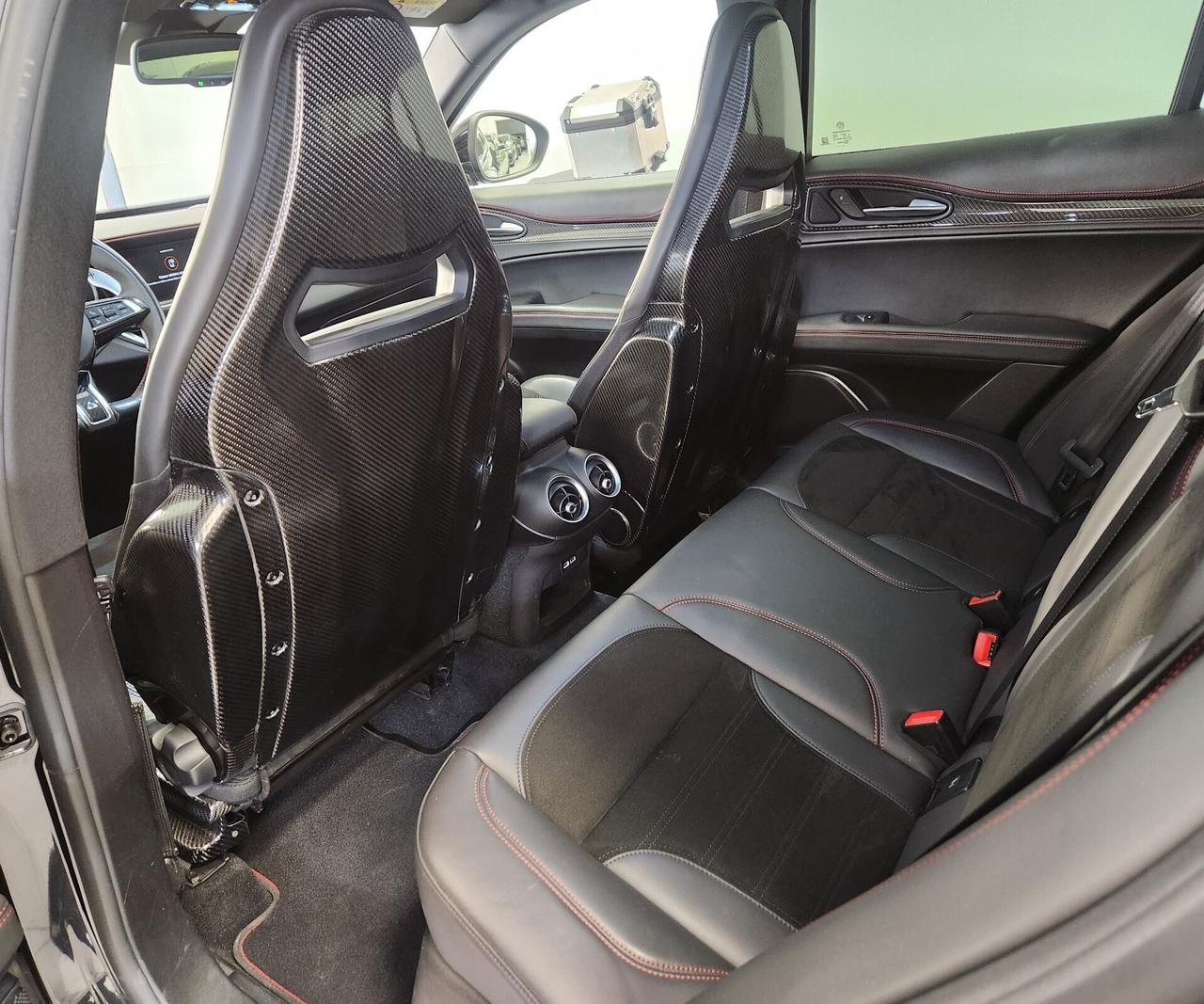 Alfa Romeo Stelvio 2.9 Bi-Turbo V6 510 CV AT8 Quad