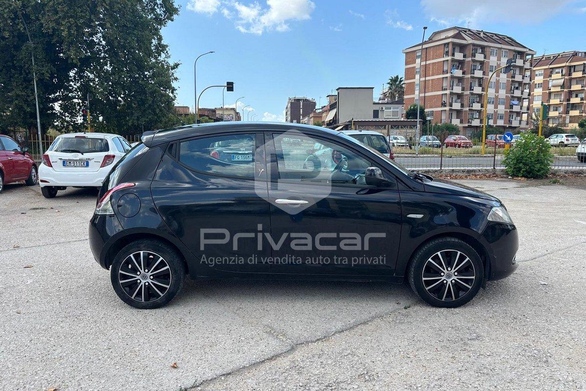 LANCIA Ypsilon 1.2 69 CV 5 porte Silver