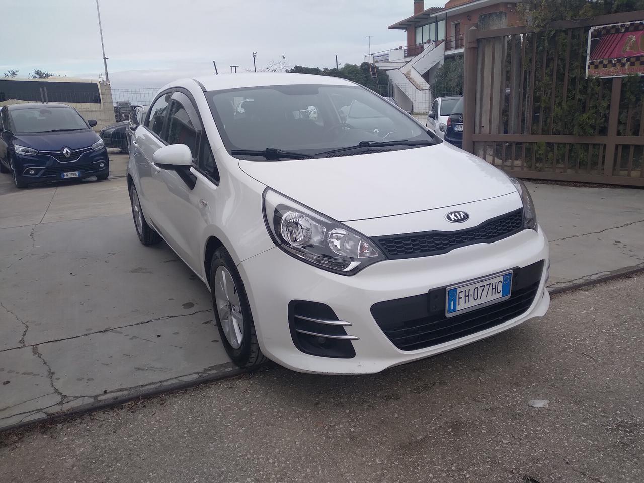 Kia Rio 1.1 CRDi 5p. Cool