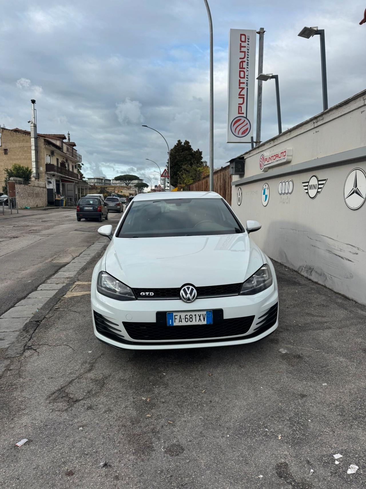 Volkswagen Golf VII 2013 3p 2.0 tdi Gtd