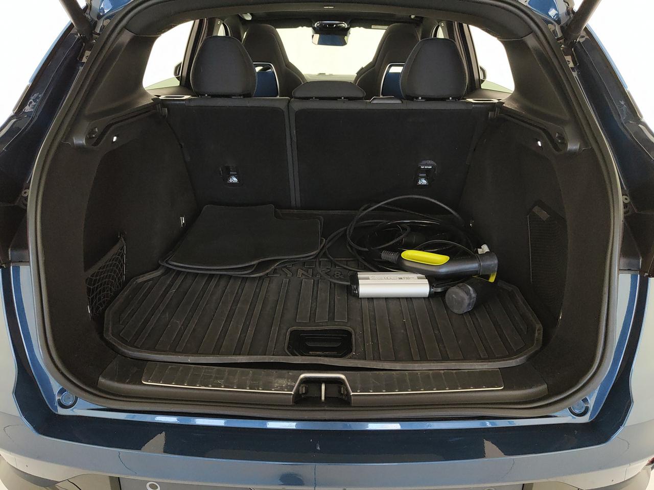 LYNK & CO 01 1.5 td phev auto