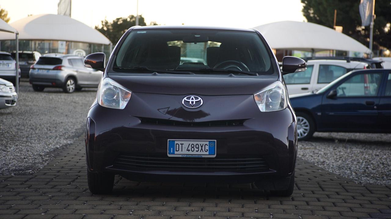 Toyota iQ 1.0 Multidrive