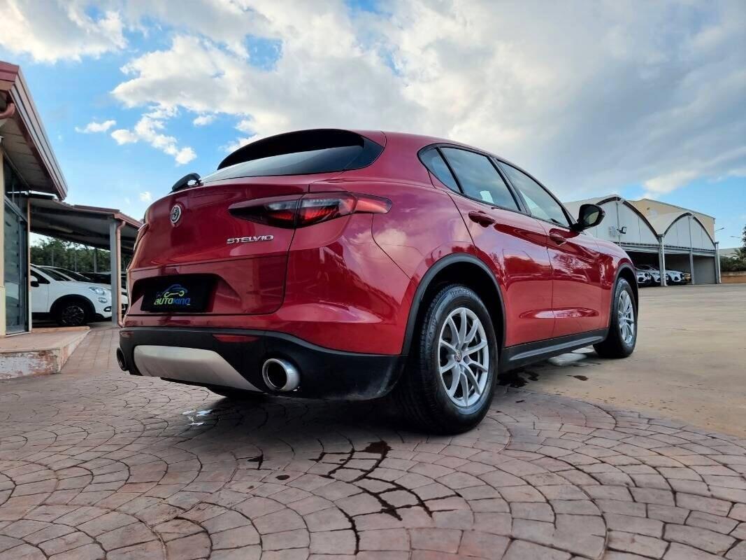 Alfa Romeo Stelvio 2.2 Turbodiesel 190 CV AT8 RWD Business