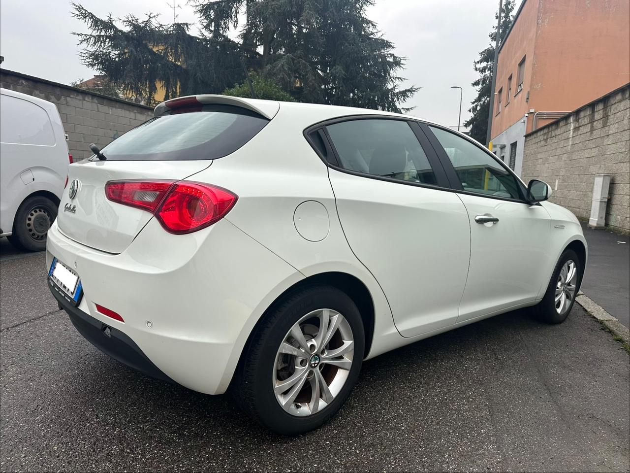 Alfa Romeo Giulietta 1.4 Turbo 105 CV - ok neopatentati