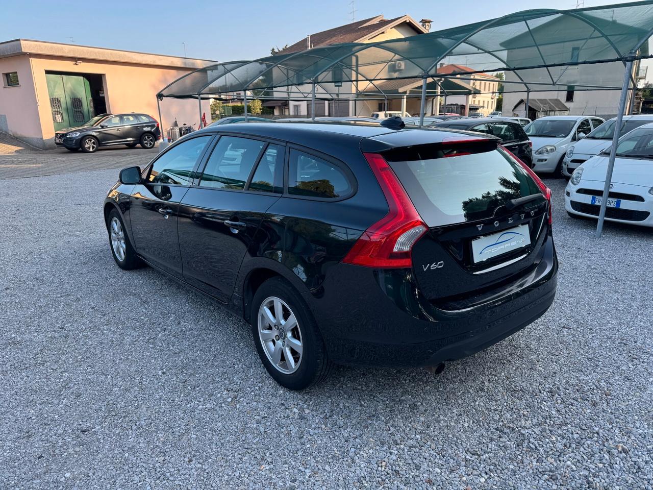 Volvo V60 T3 Powershift Momentum