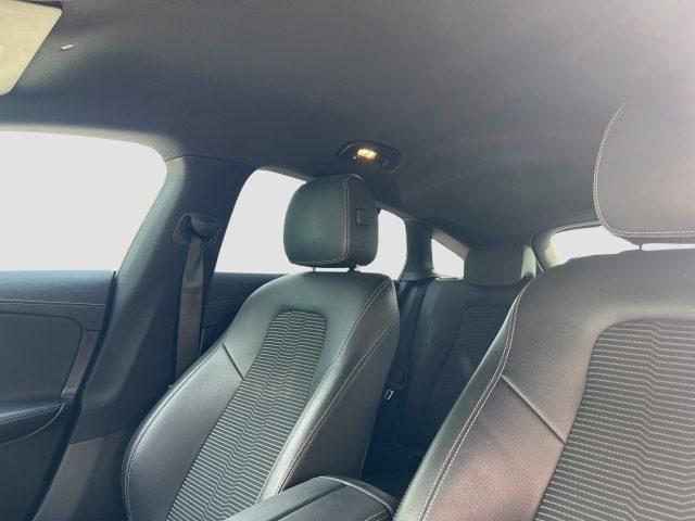 MERCEDES-BENZ CLA sse 180 d Automatic Shooting Brake SPORT