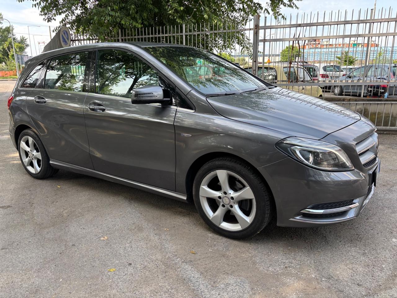 Mercedes-benz B 200 BlueEFFICIENCY Premium