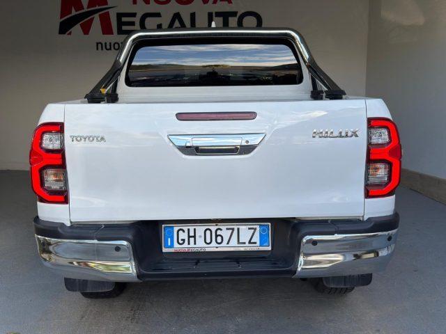 TOYOTA Hilux 2.4 D-4D A/T 4WD 4 porte Double Cab Executive