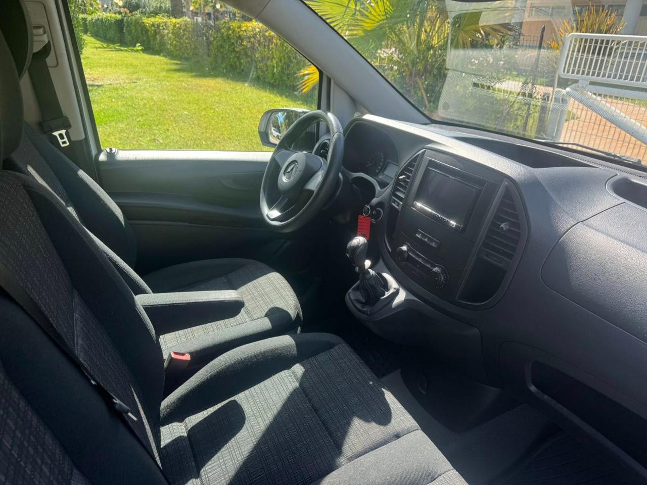 MERCEDES Vito 111 cdi compact E6