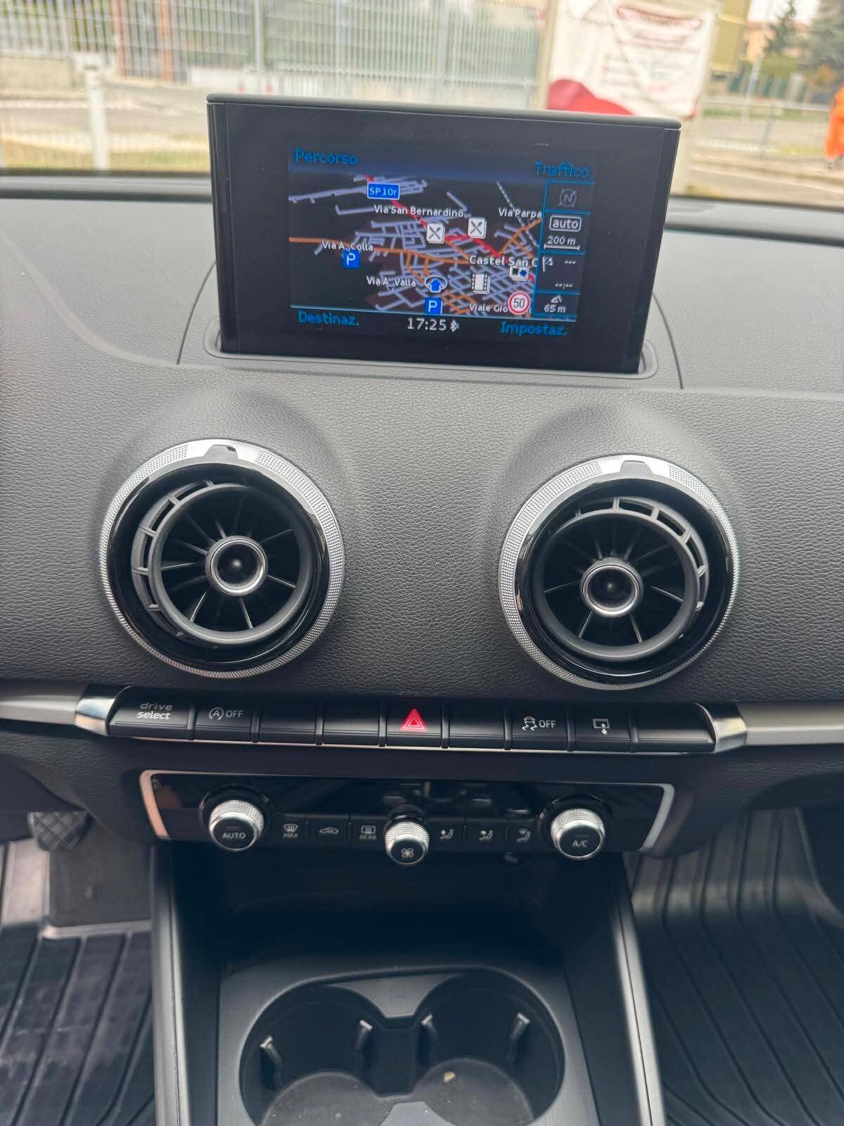 Audi A3 SPB 1.6 TDI clean diesel Admired