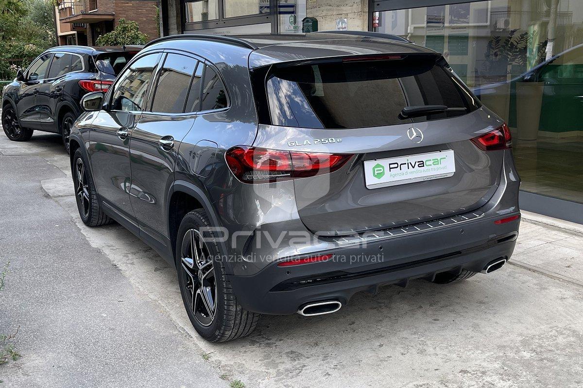 MERCEDES GLA 250 e hybrid EQ Premium