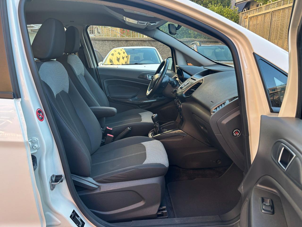 Ford EcoSport 1.0 EcoBoost 125 CV Titanium DISTRIBUZIONE NUOVA PREZZO REALE