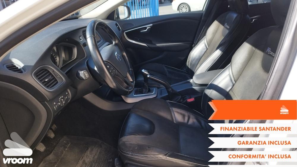 VOLVO V40 (2012-2020) V40 D2 1.6 R-design Kinetic