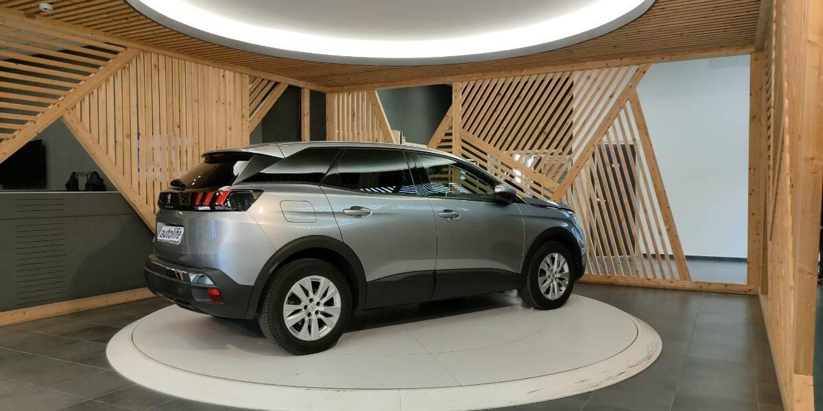 Peugeot 3008 1.5 bluehdi Business s&s 130cv eat8